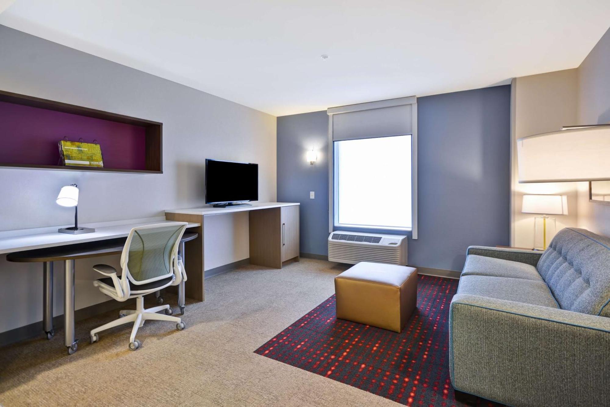 Home2 By Hilton Airport East Broad Hotel