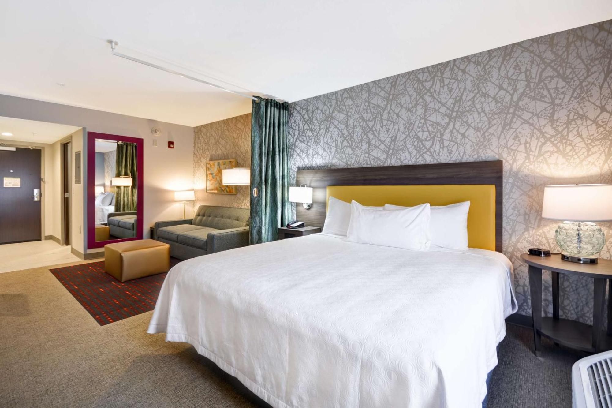Home2 By Hilton Airport East Broad Hotel 3*